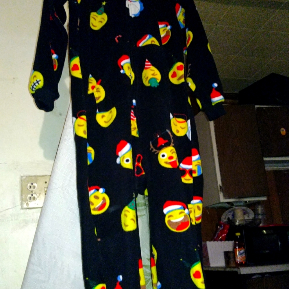 Size med footies pajamas